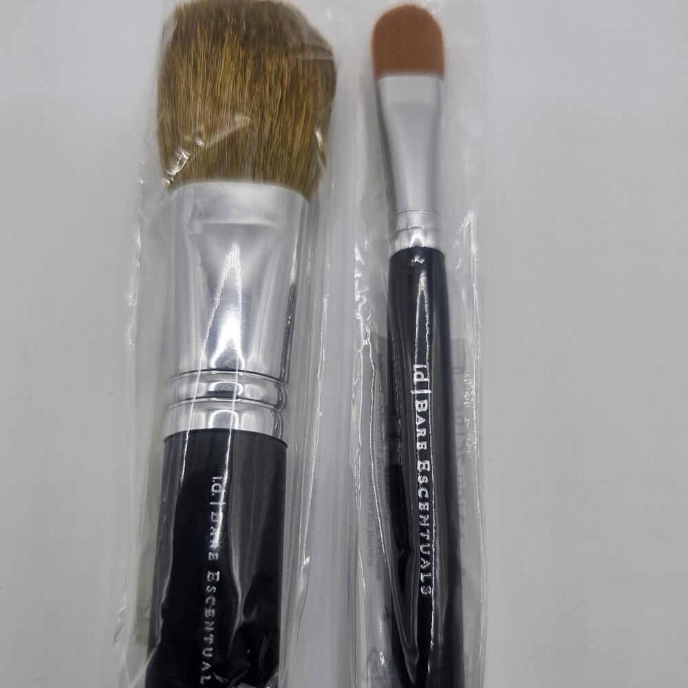 NEW Bare Escentuals Max Coverage Concealer & Flawless Application‎ Face Brushes